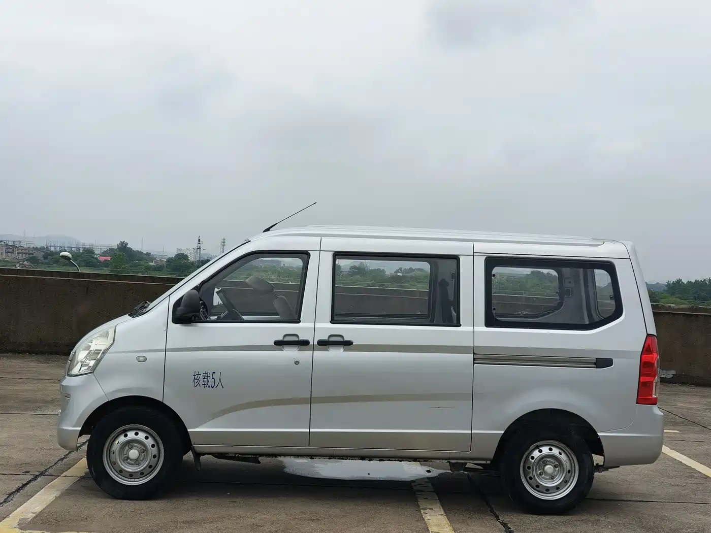 Wuling Motors Wuling Rongguang 2018 2017 1.2L Extended Basic