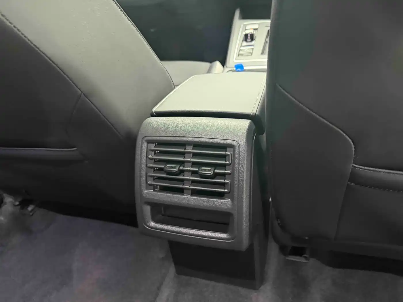 Volkswagen Golf 2023 Facelift 280TSI DSG Pro фото 8