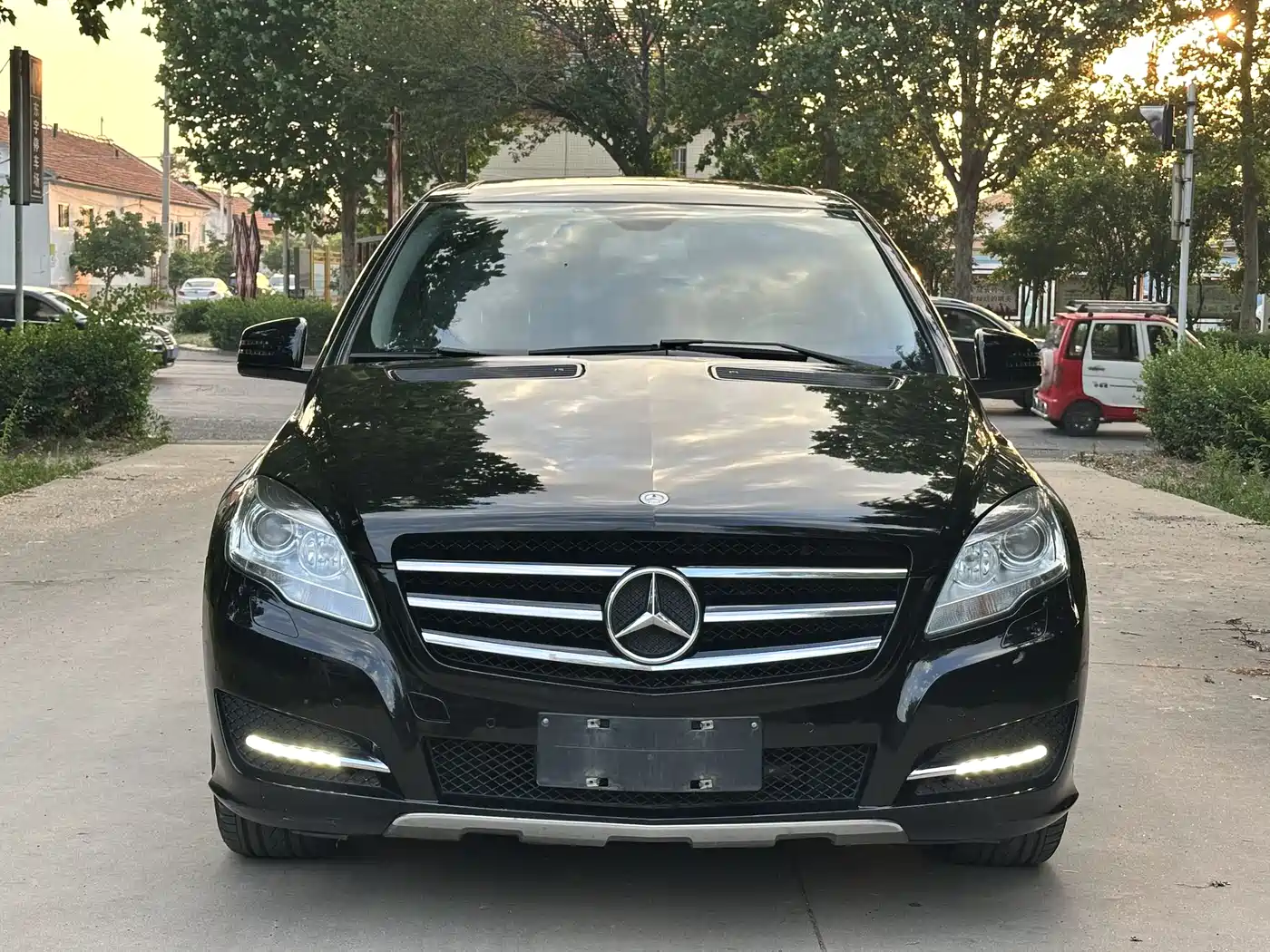 Mercedes-Benz R-Class 2017 R 320 4MATIC Business Collector's Edition фото 2