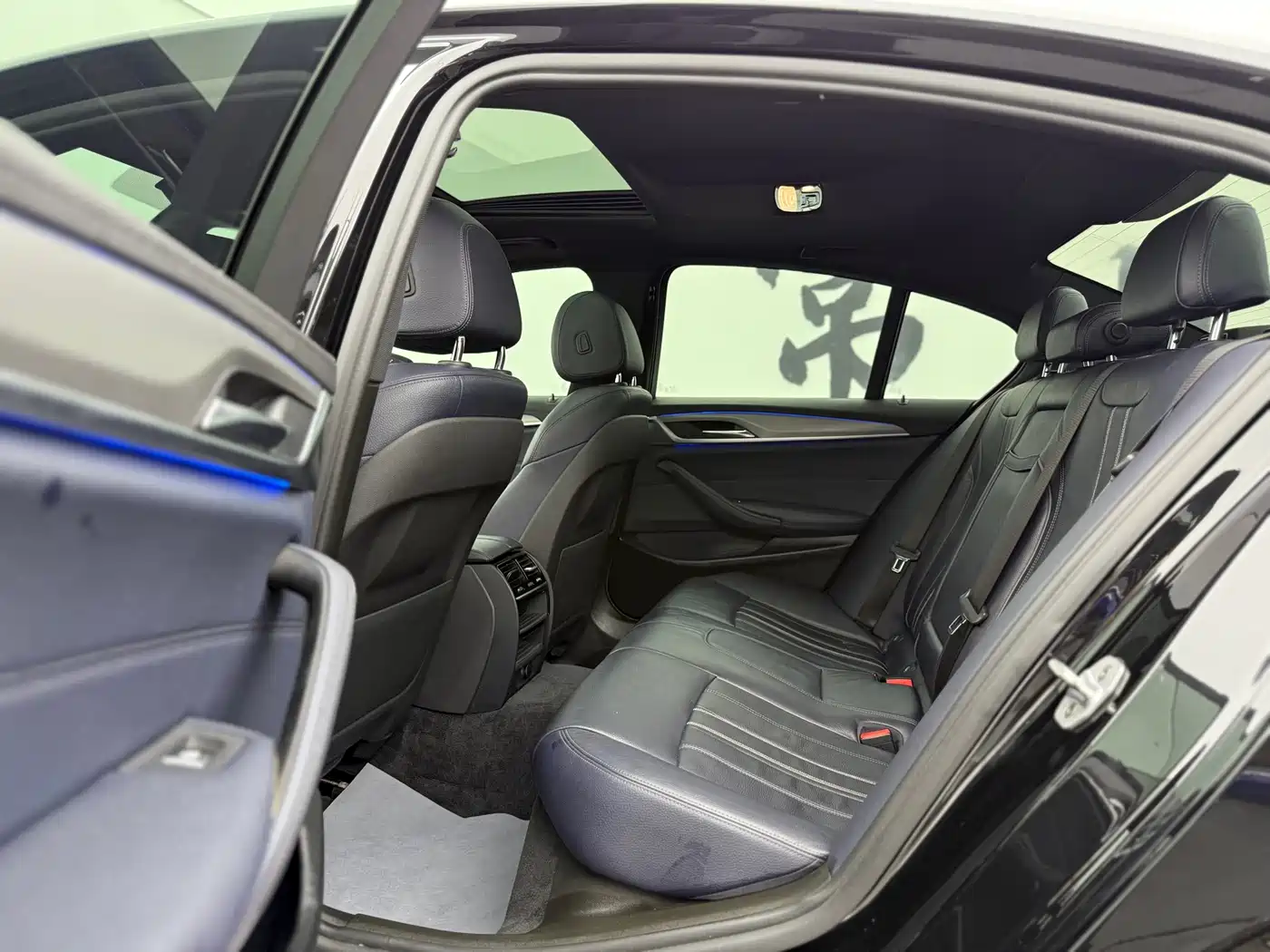 BMW 5 Series (Import) 2018 525i M Sport Package фото 6