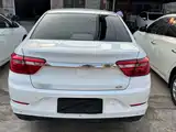 Фото 25 - Geely Vision