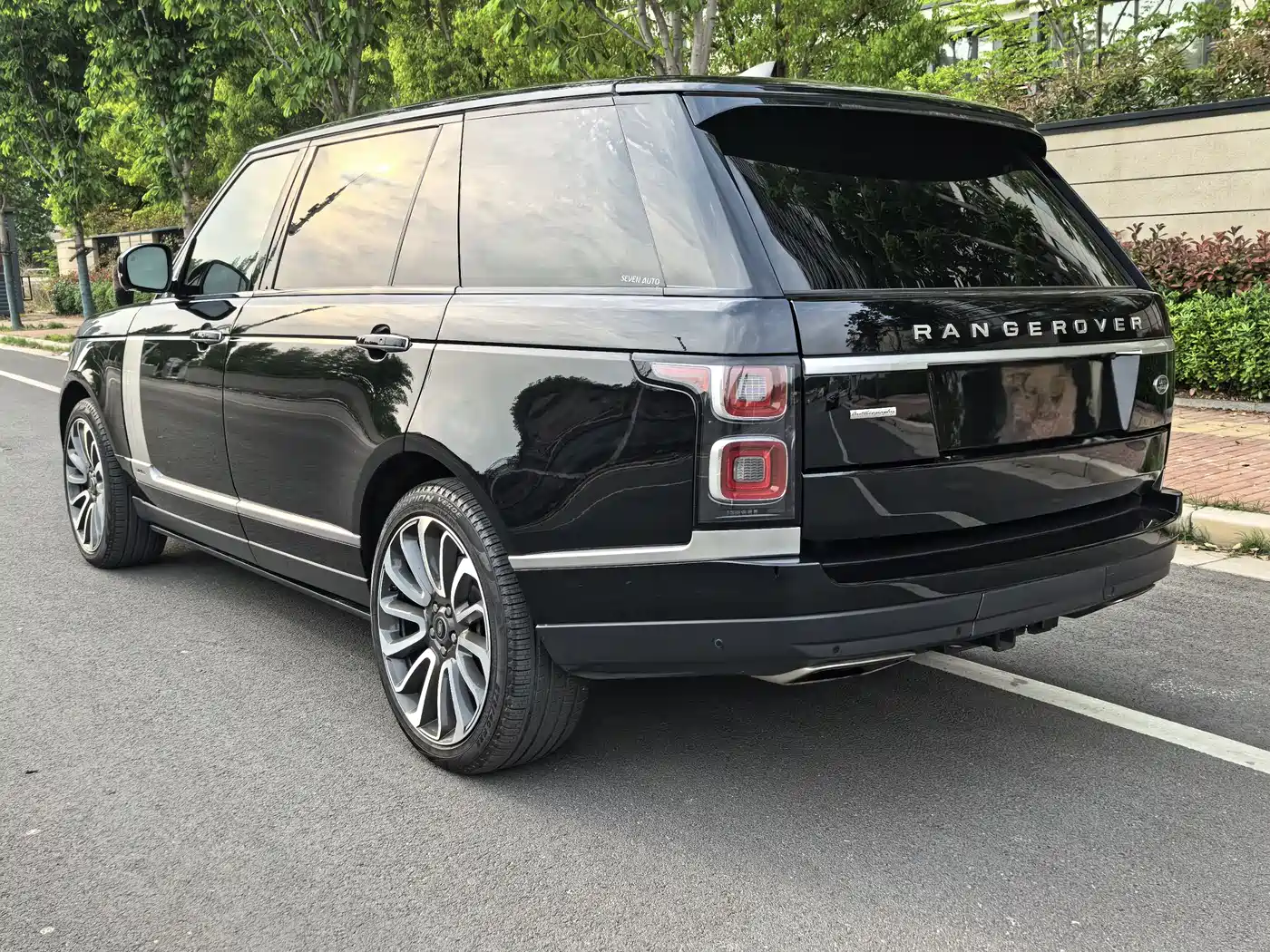 Land Rover Range Rover 2019 5.0 SC V8 Prestige Genesis Extended Edition фото 6