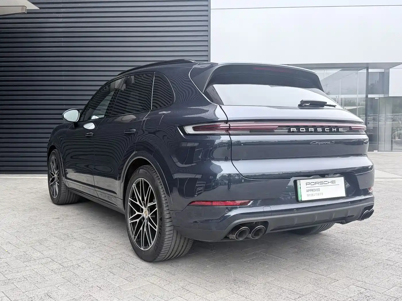 Porsche Cayenne New Energy 2024 Cayenne S E-Hybrid 3.0T фото 3