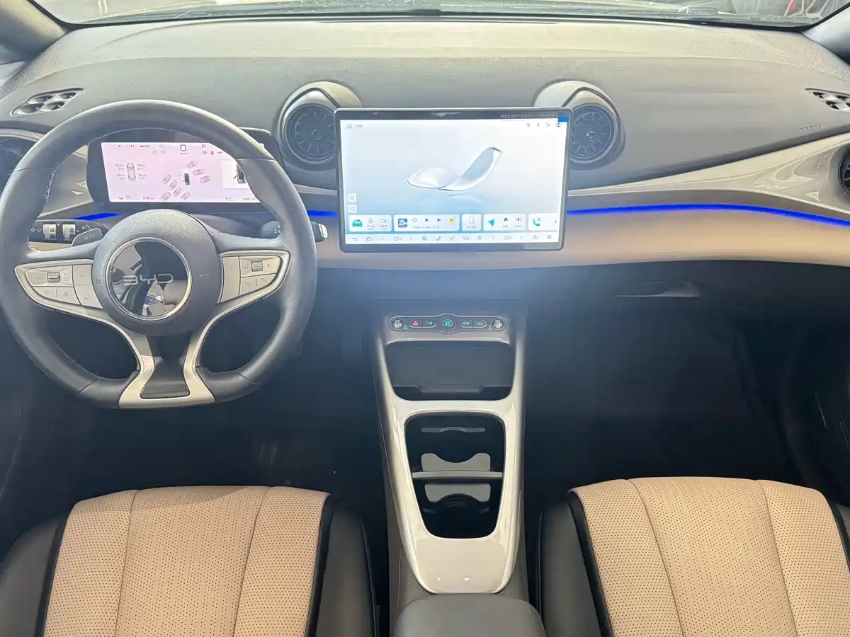 BYD Dolphin 2026 2025 Smart Drive Edition 410km Fashion Version