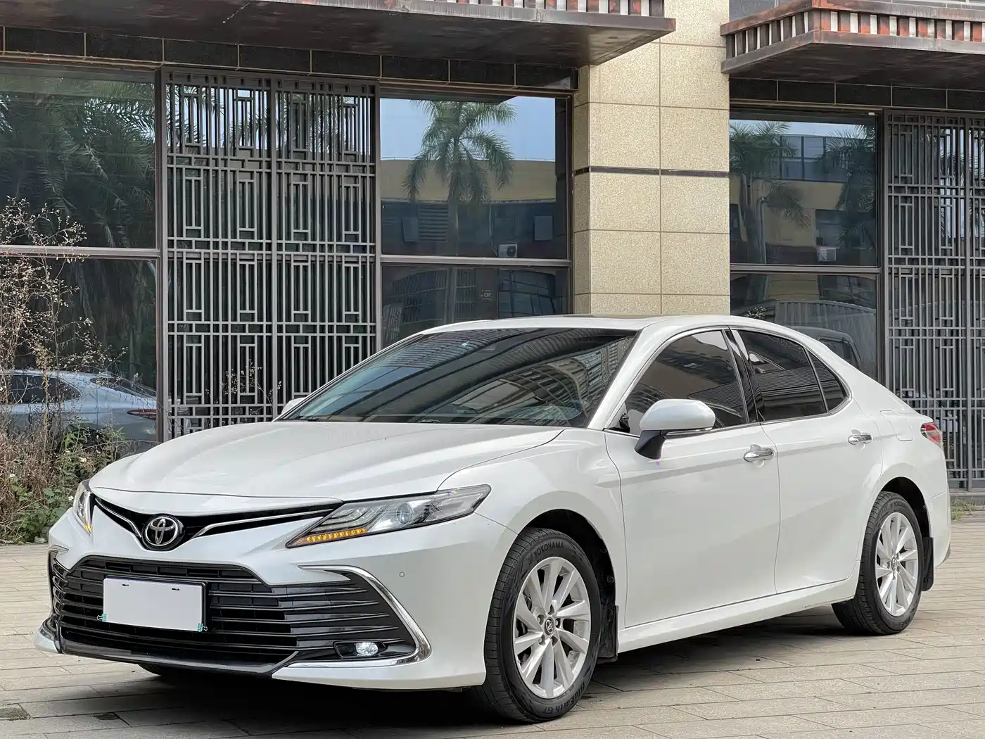 Toyota Camry 2021 2.0G Luxury Edition