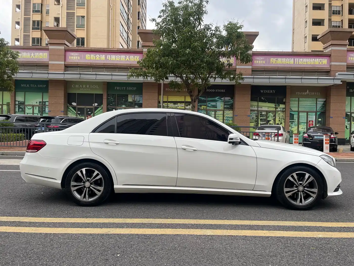 Mercedes-Benz E-Class 2014 E 260 L Sport фото 5