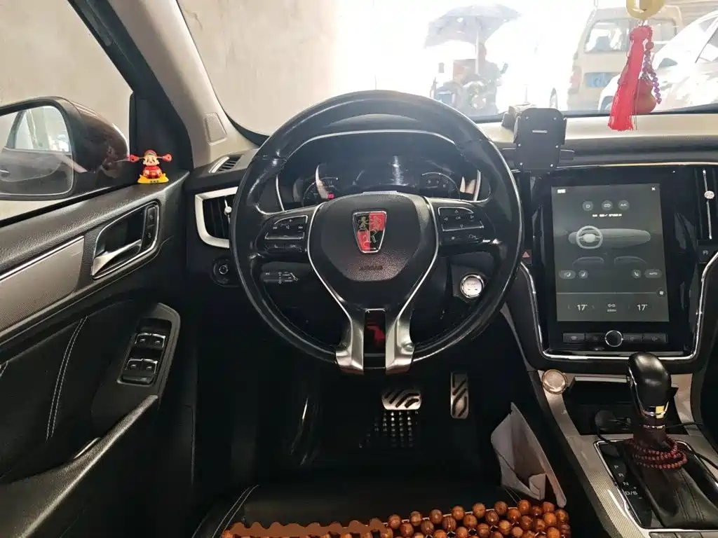 Фото 6 - Roewe RX5