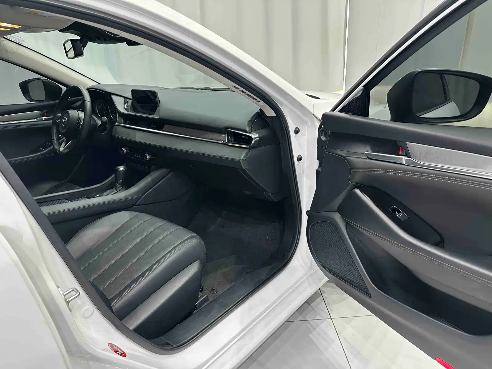 Photo 19 - Mazda Atenza