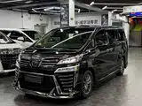 Фото 1 - Toyota Vellfire
