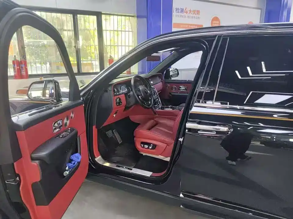 Rolls-Royce Cullinan 2019 2018 4-Seater Version