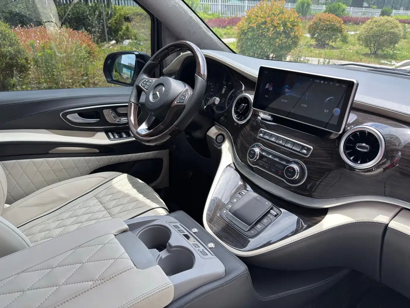 Mercedes-Benz Vito 2020 2.0T Business Edition (7-seater) фото 14