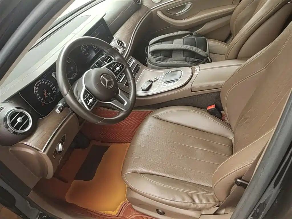 Mercedes-Benz E-Class 2019 E 300 L Fashion фото 15