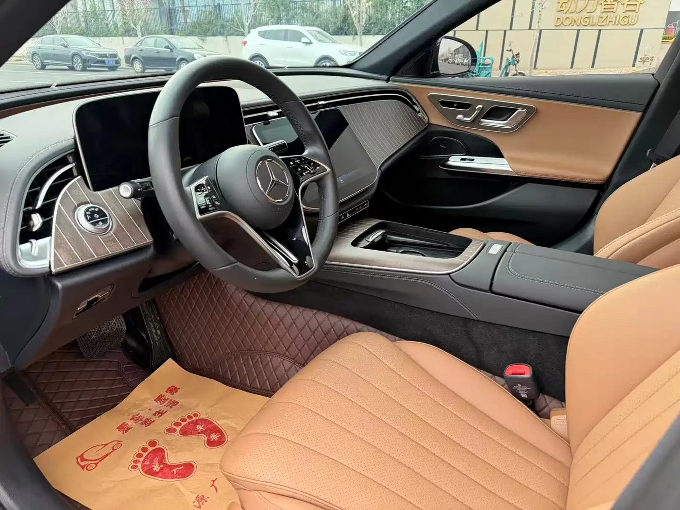 Mercedes-Benz E-Class 2024 E 300 L Fashion фото 6