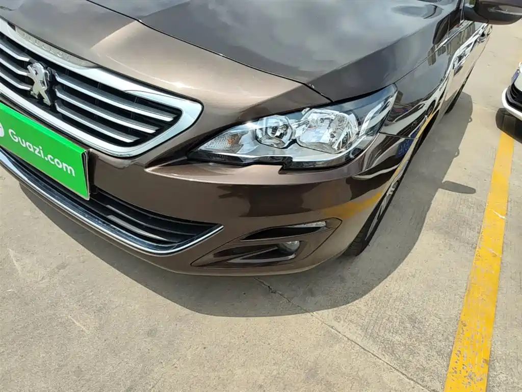 Peugeot 408 2016 1.6T Automatic Luxury Edition фото 24