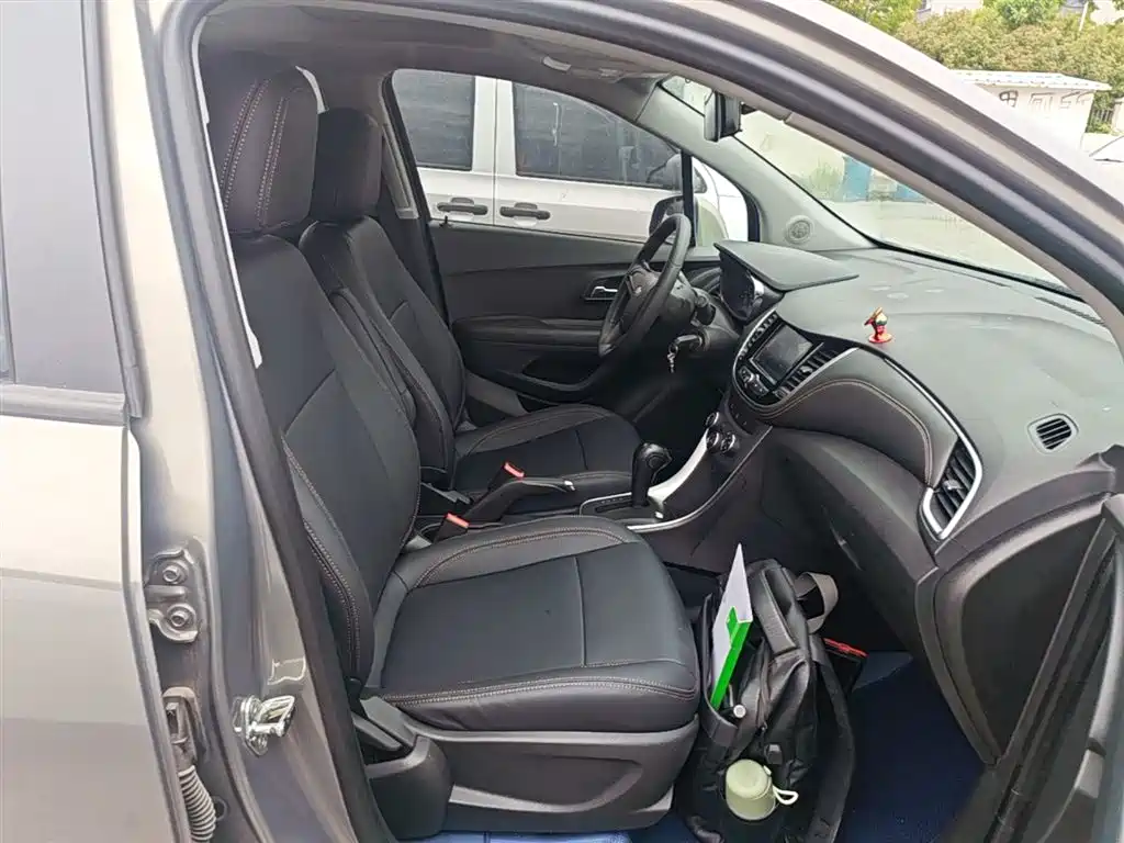 Chevrolet Trax 2018 330T Automatic 2WD Elite фото 25