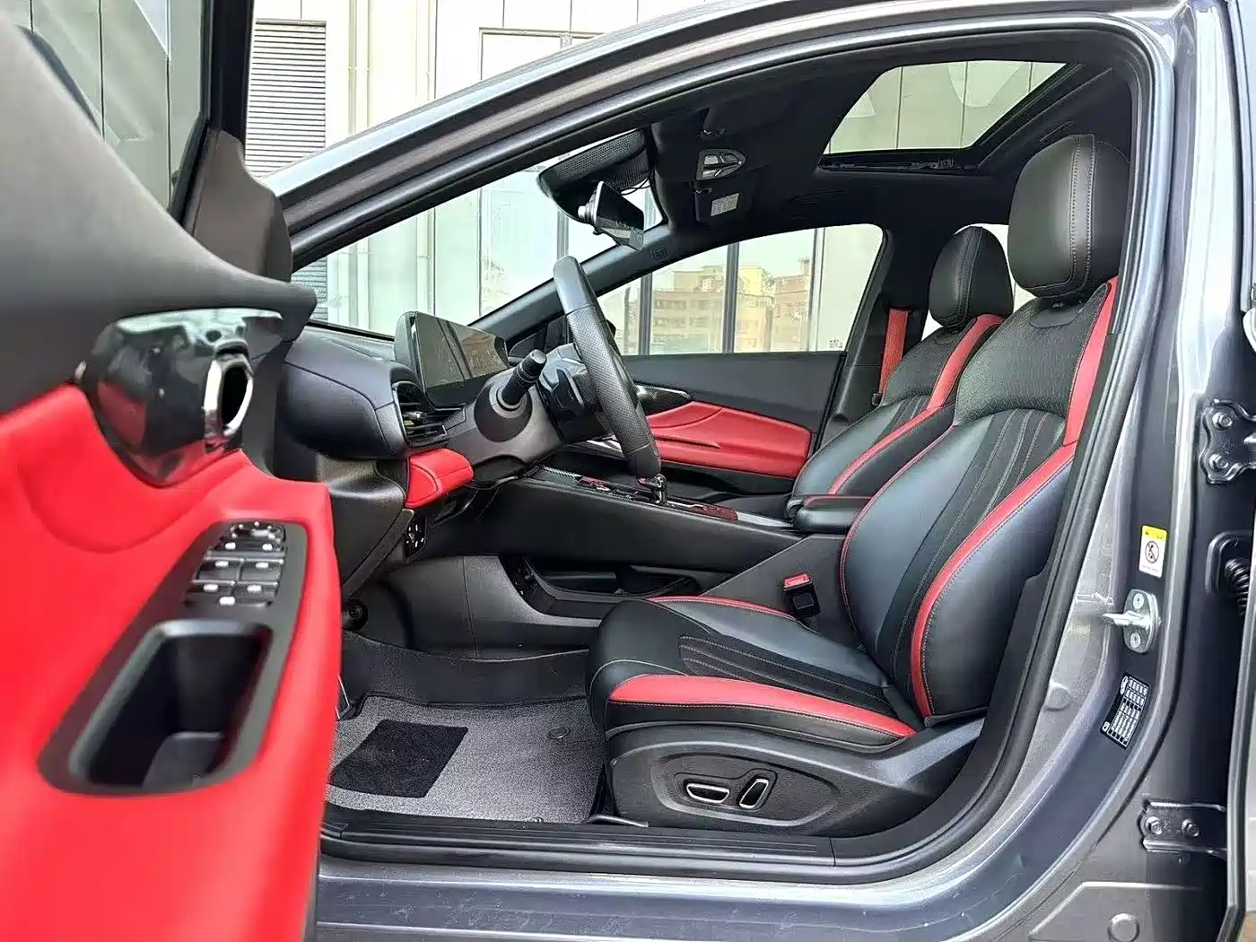 GAC Trumpchi Trumpchi Emkoo 2021 270T DCT J15 Edition фото 5