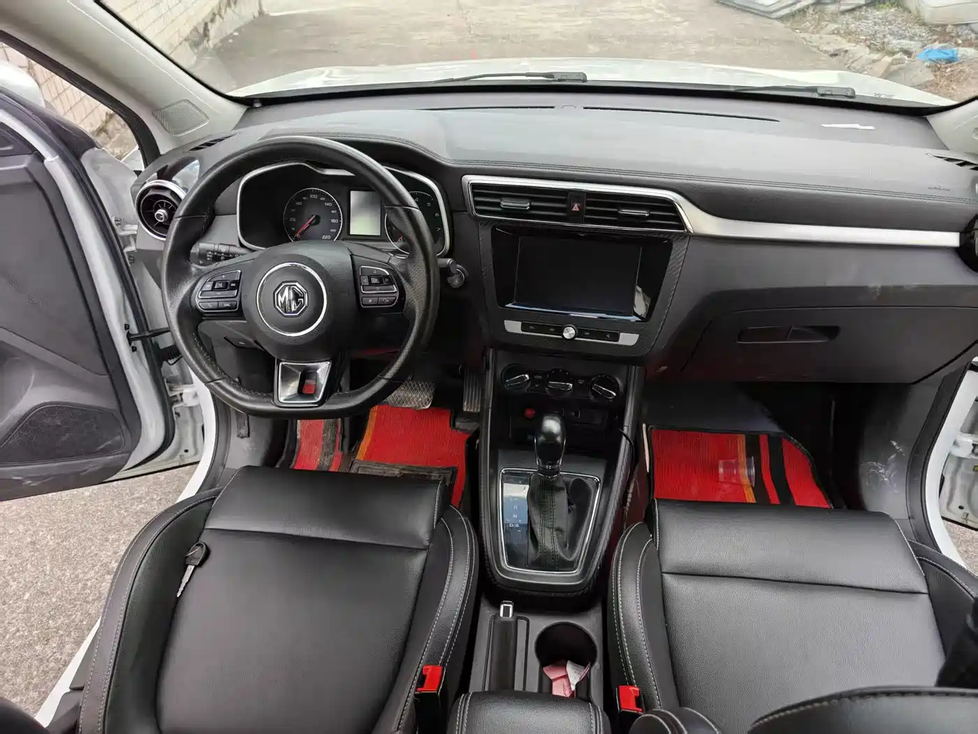 MG ZS 2018 2018 1.5L Automatic Elite China V