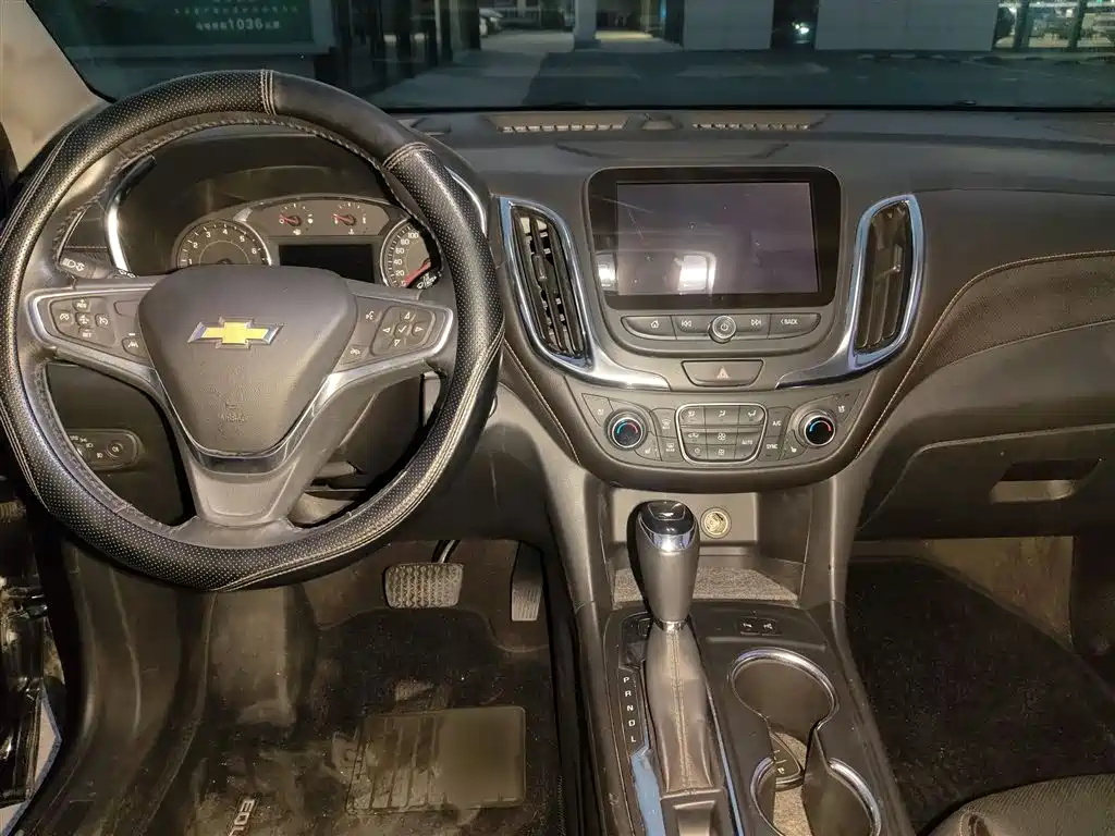 Chevrolet Equinox 2018 RS 550T Automatic 4WD Guardian Edition фото 9