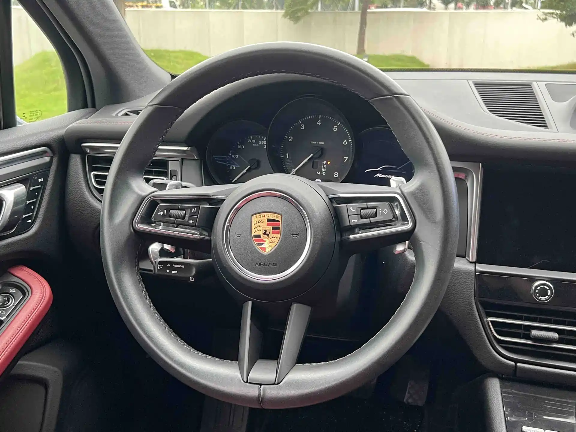 Фото 9 - Porsche Macan