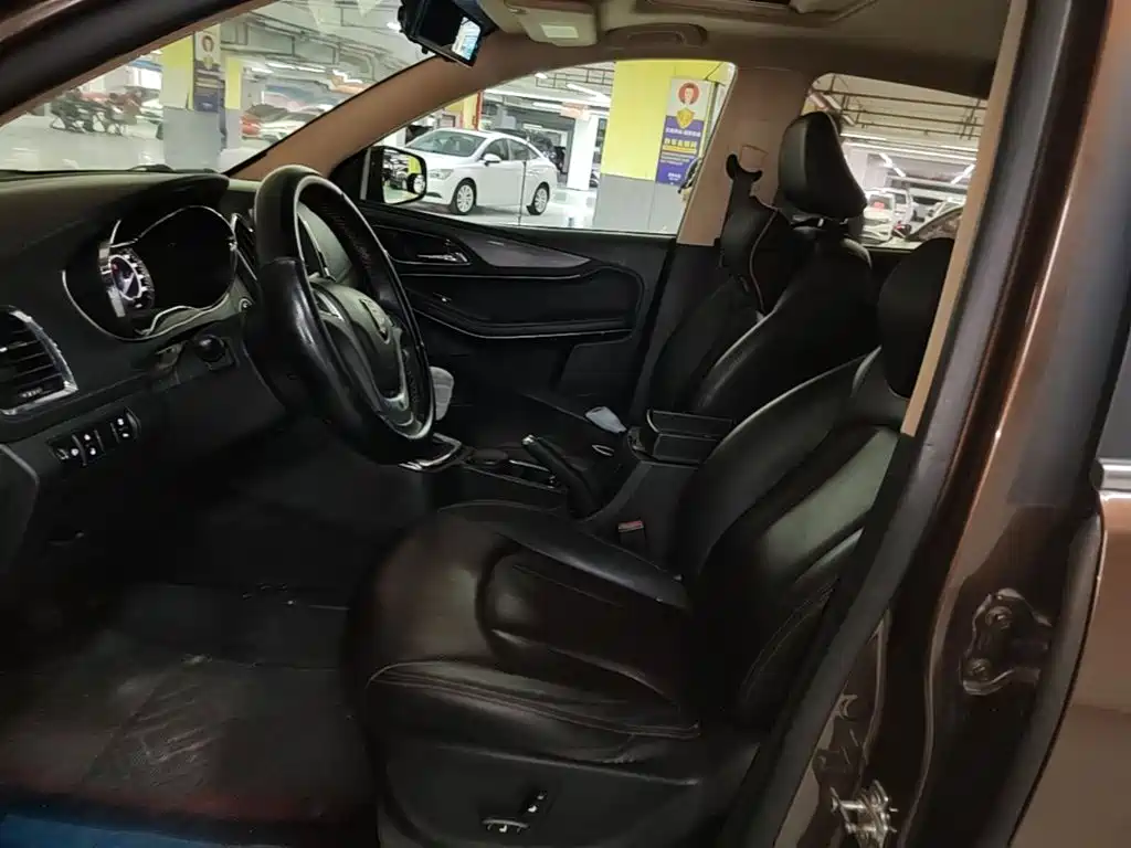 Baojun 560 2018 2016 1.5T Manual Luxury