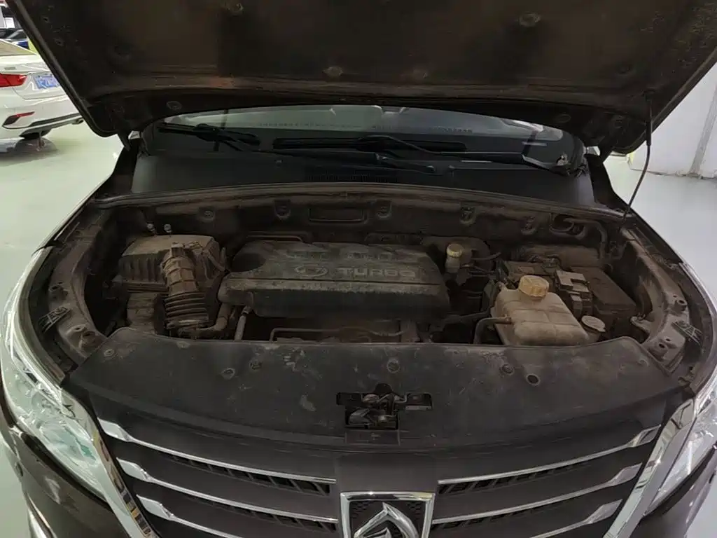 Baojun 560 2018 2016 1.5T Manual Luxury