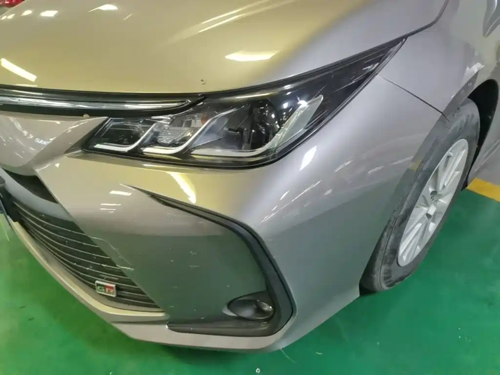 Фото 24 - Toyota Corolla