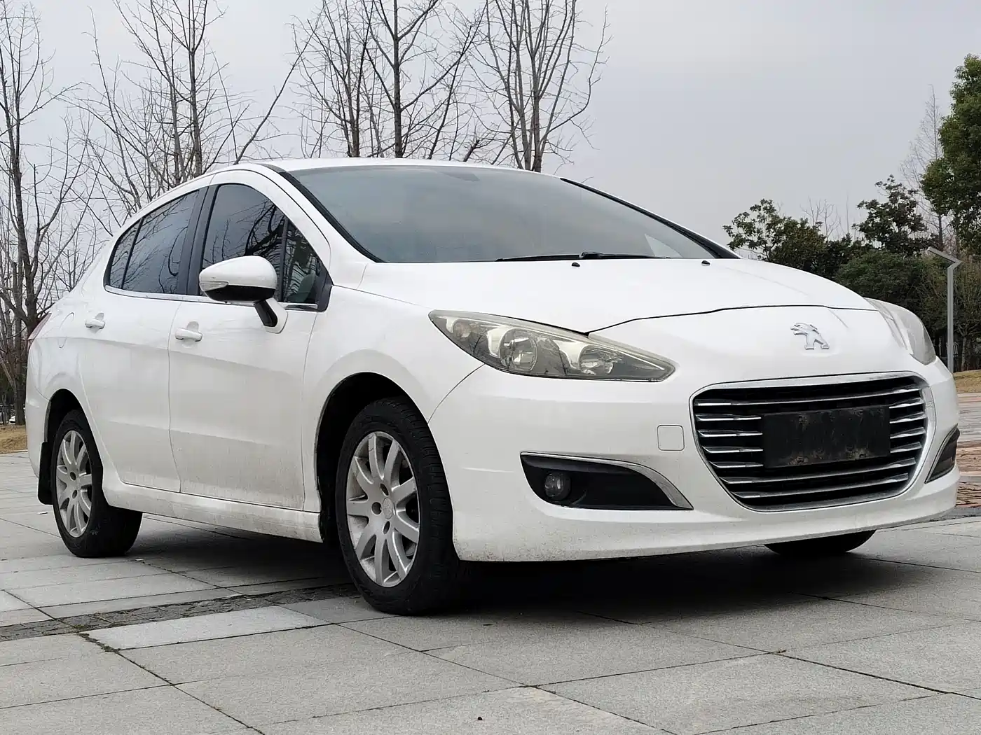 Peugeot 308 2013 Model 1.6L Manual Trend Style фото 10