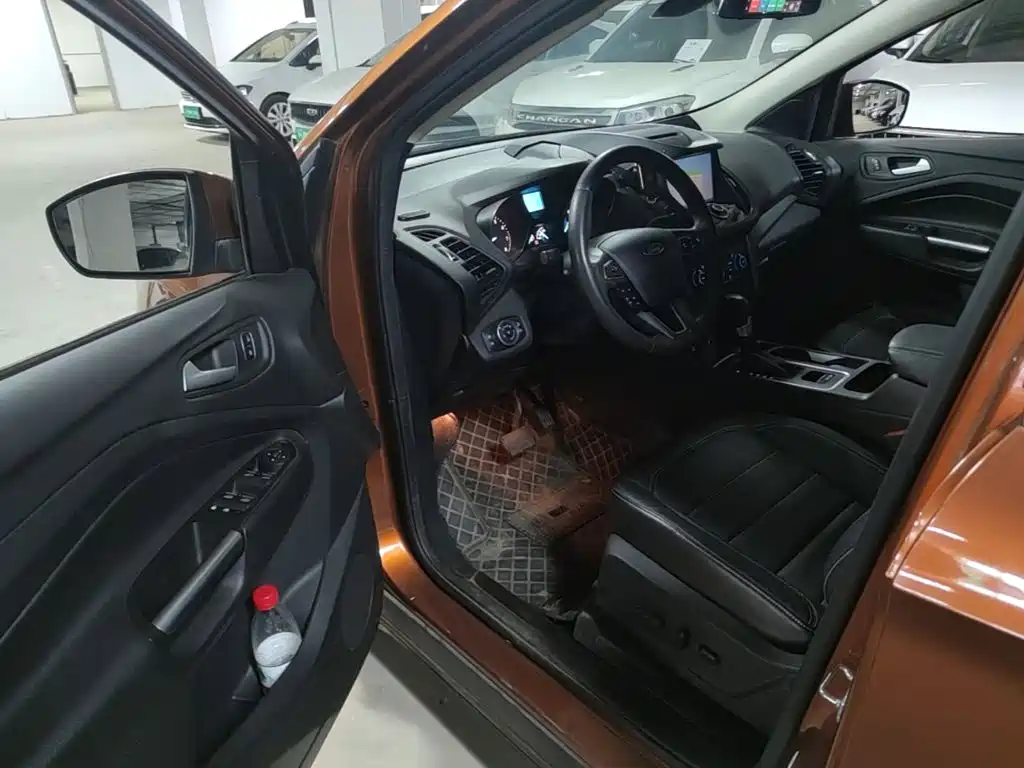 Photo 19 - Ford Kuga