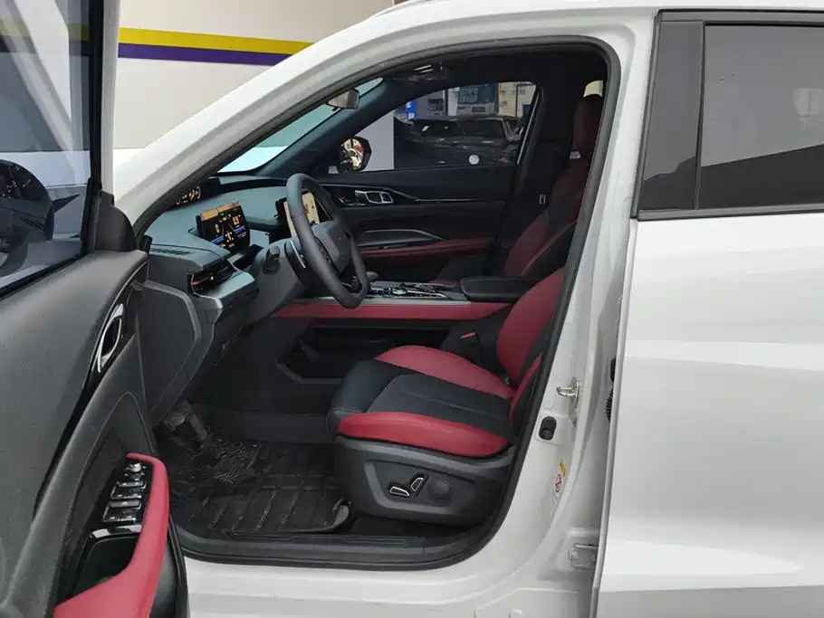 Фото 9 - Changan Oshan Z6