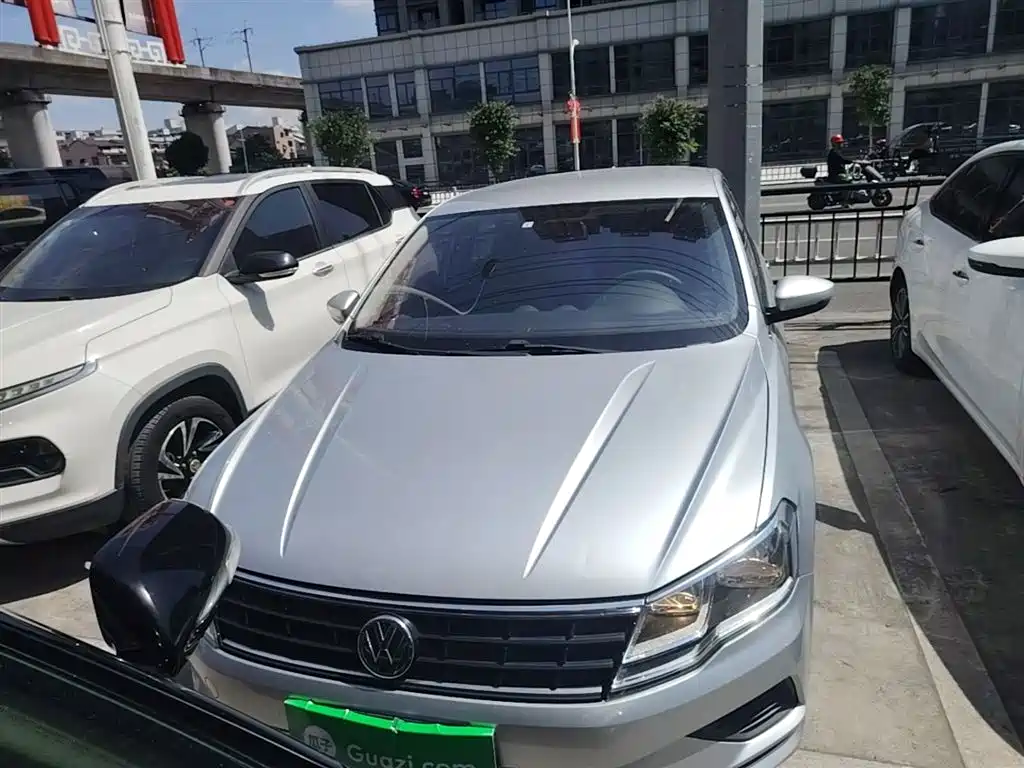 Volkswagen Jetta 2019 Dream Edition 1.5L Manual Fashion фото 3