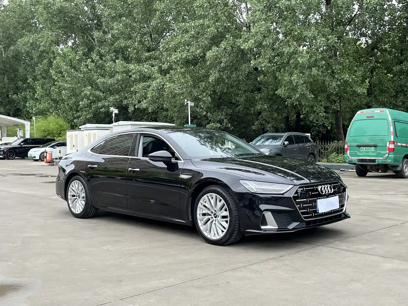 Audi A7L 2024 45TFSI S-line Dream Edition Crystal Package фото 5