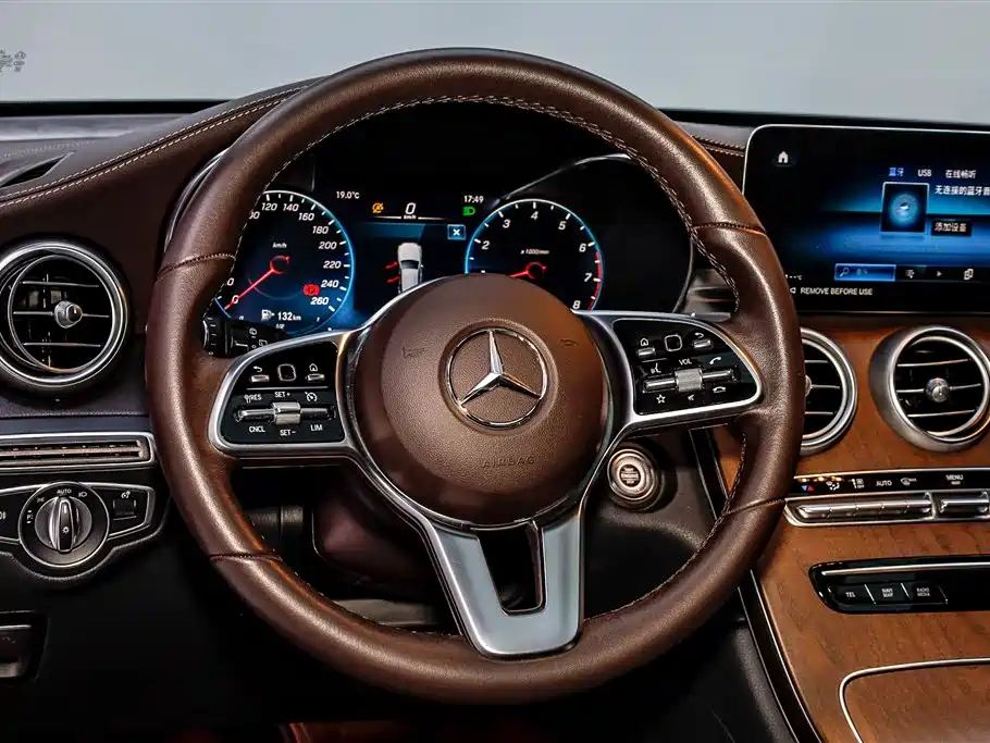 Mercedes-Benz GLC 2022 Facelift GLC 300 L 4MATIC Dynamic Collector's Edition фото 21