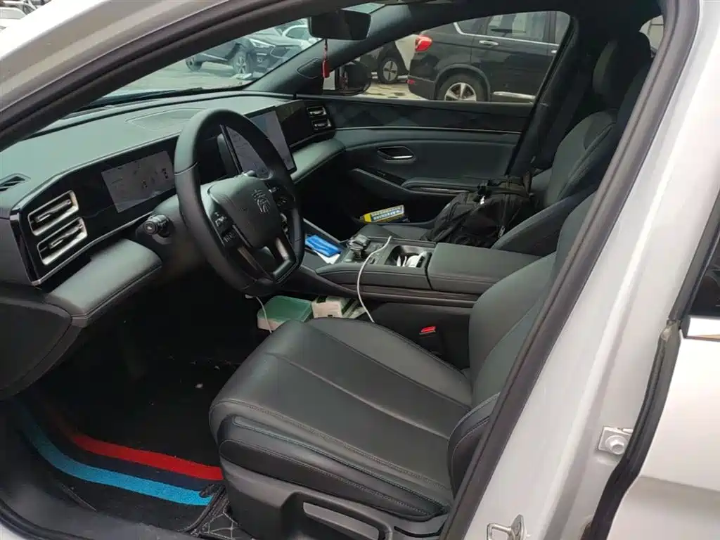 BYD Qin L 2025 DM-i Smart Drive Edition 80KM Leading фото 15