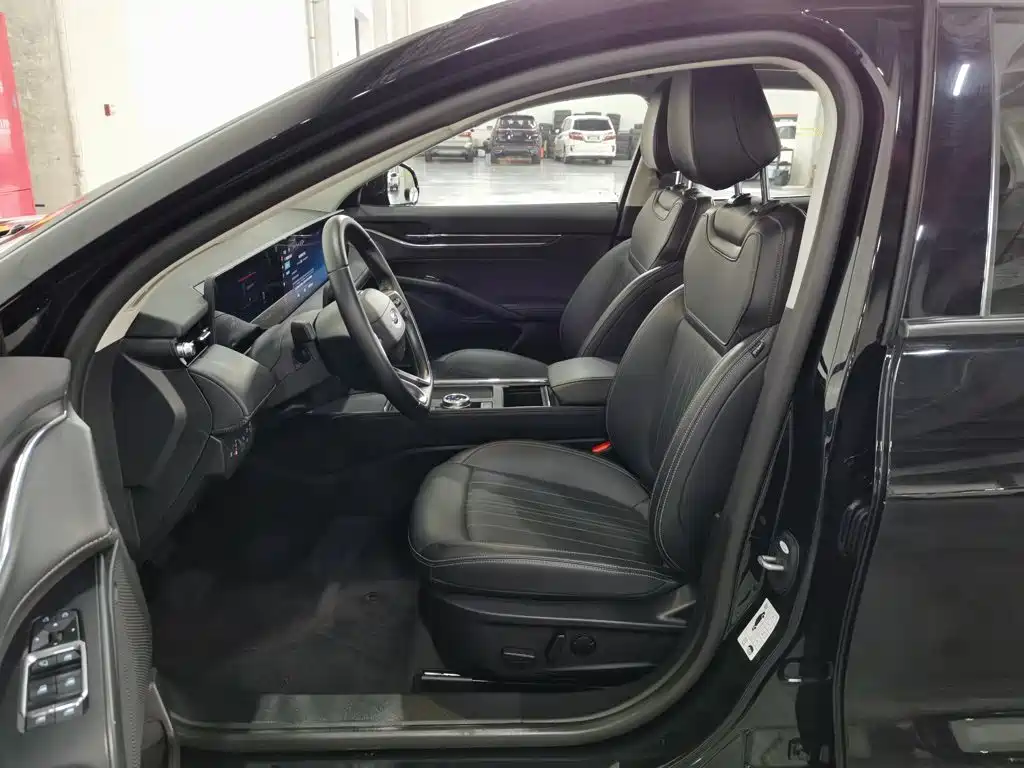 Ford Mondeo 2025 2025 2.0T EcoBoost Luxury