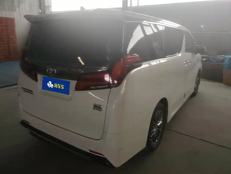 Toyota Alphard 2021 Hybrid 2.5L Ultimate фото 2