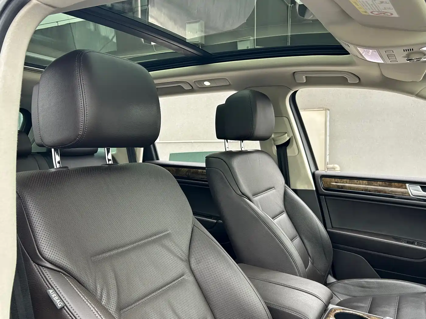 Volkswagen Touareg 2017 3.0TSI Explorer Edition фото 13