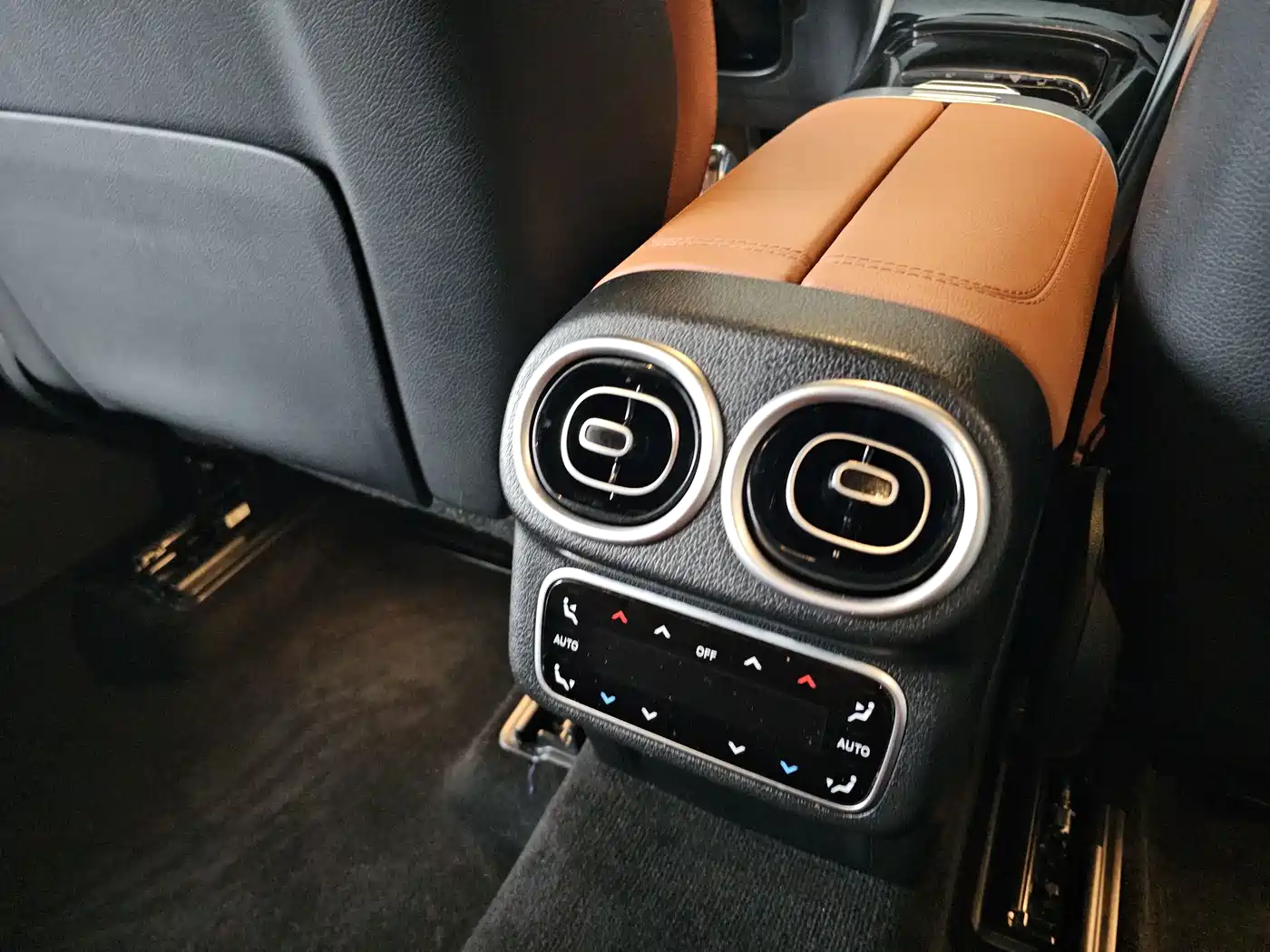 صورة 16 - Mercedes-Benz GLC