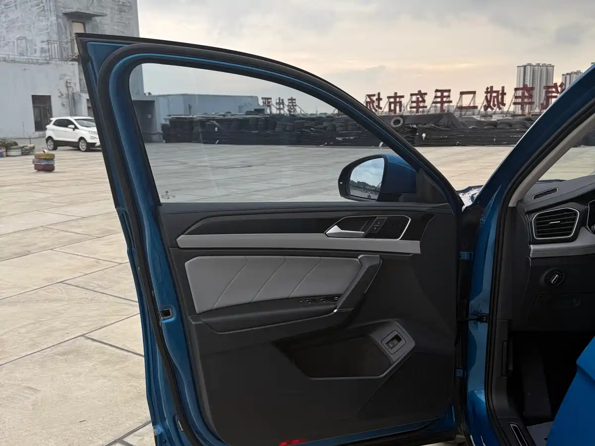 Volkswagen Tayron GTE Plug-in Hybrid 2023 280TSI Luxury Plus Advanced Edition фото 15