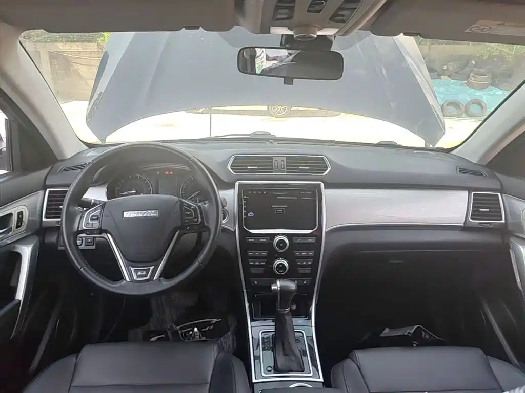 Фото 10 - Haval H2