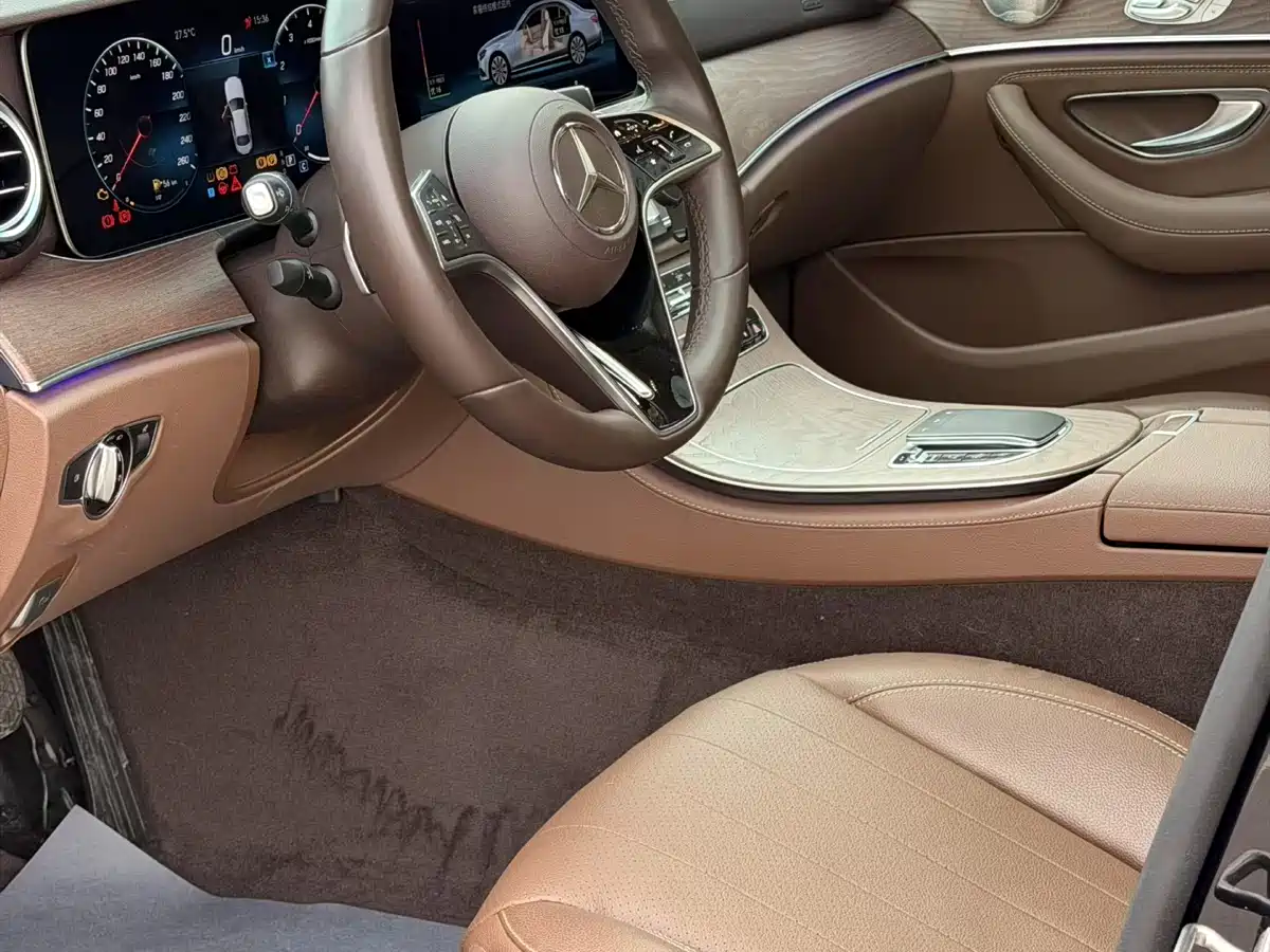 MERCEDES-BENZ E-CLASS