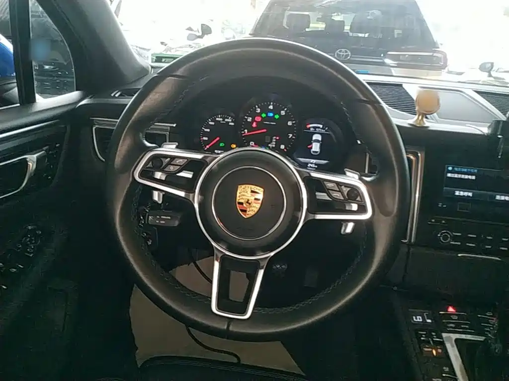 Porsche Macan 2017 Macan 2.0T фото 11