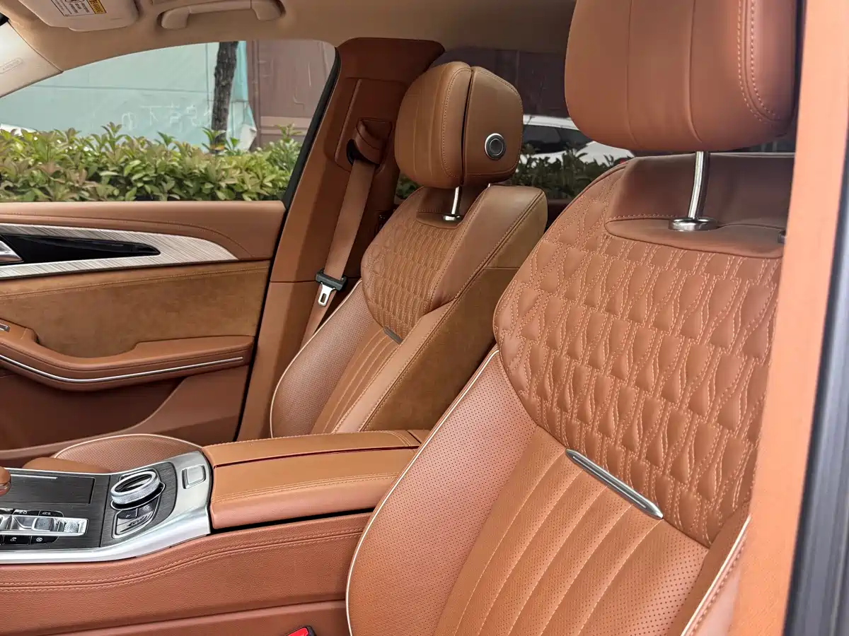 Hongqi H9 2023 2.0T Smart Connectivity Flagship Edition фото 4