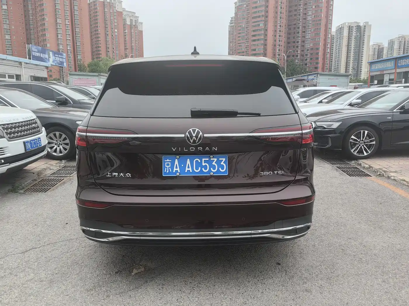 Volkswagen Viloran 2022 380TSI Premium Edition фото 13