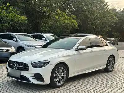 Mercedes-Benz E