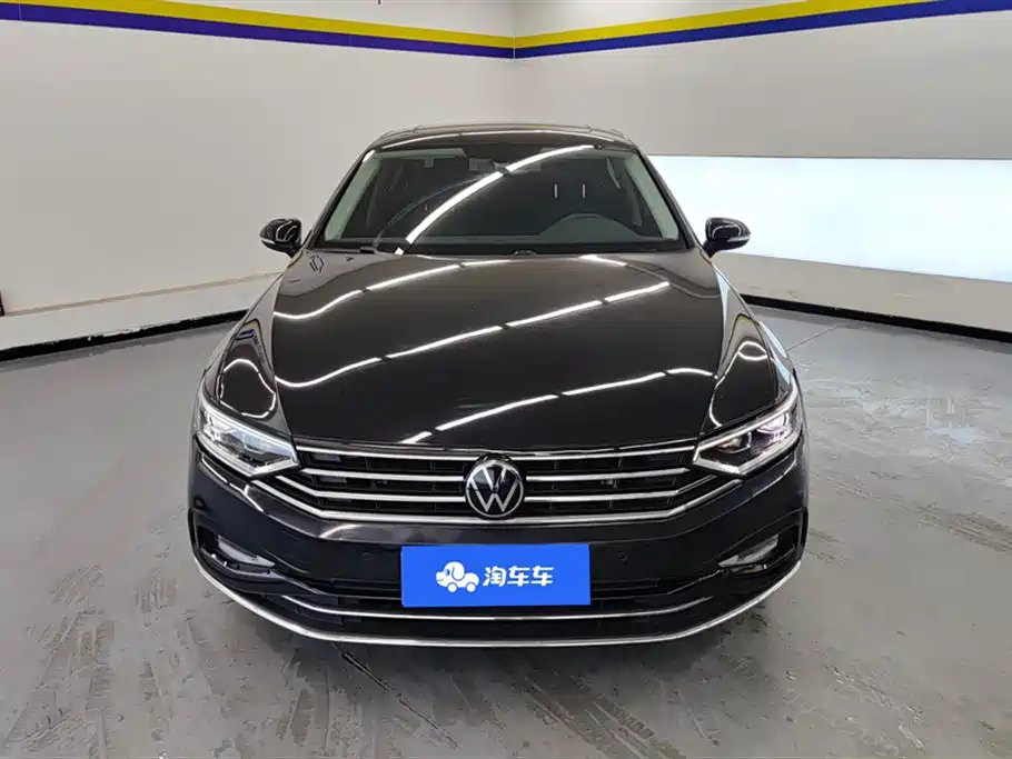 Volkswagen Magotan 2020 330TSI DSG Luxury фото 2