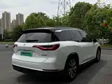 Фото 15 - NIO ES8