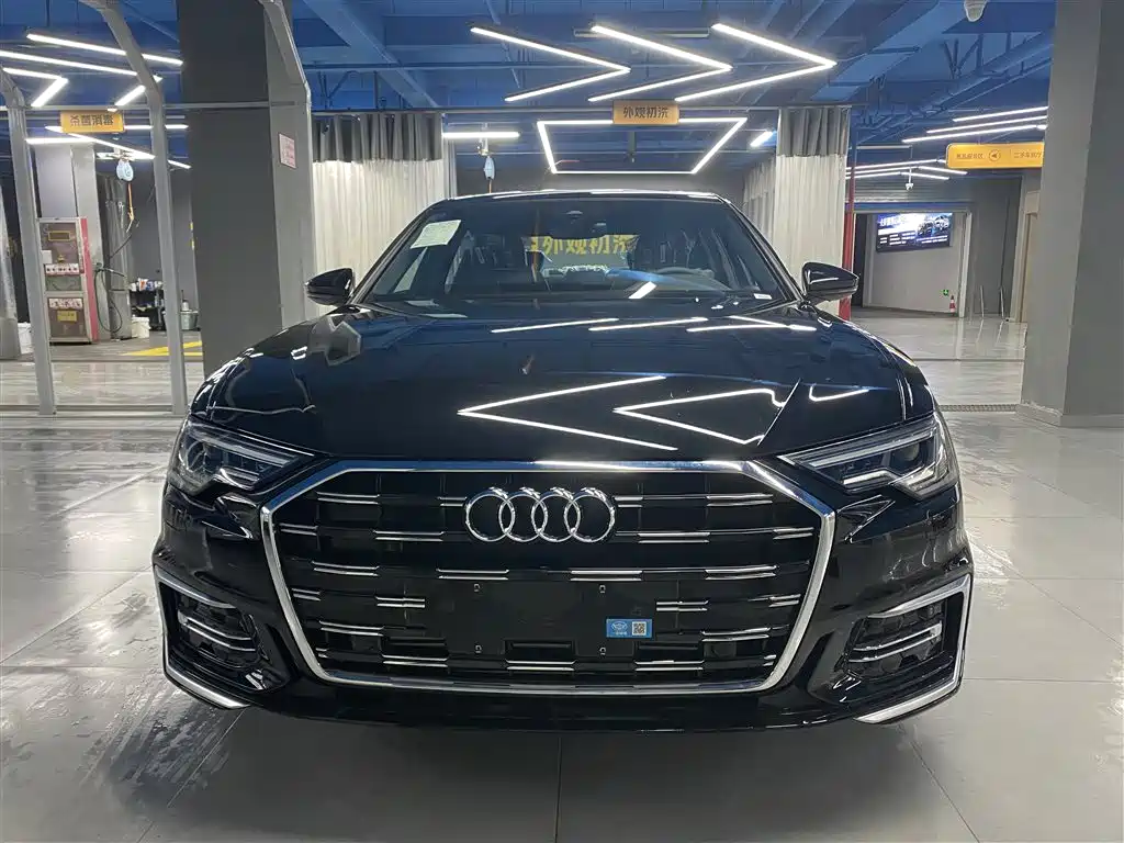 Audi A6L 2025 40 TFSI Luxury Sport фото 3