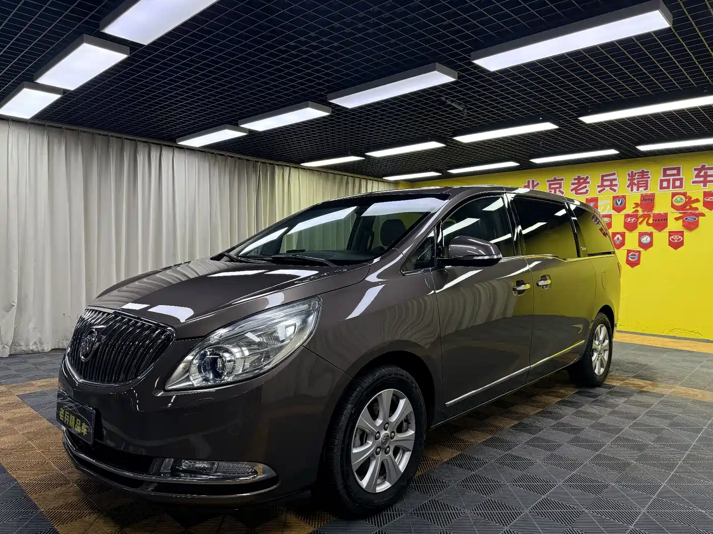 Buick GL8 2014 3.0L XT Luxury Business Flagship