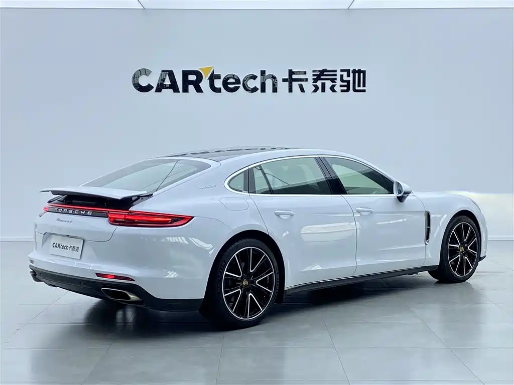 Porsche Panamera 2019 Panamera 4 Executive Long Wheelbase 2.9T фото 3