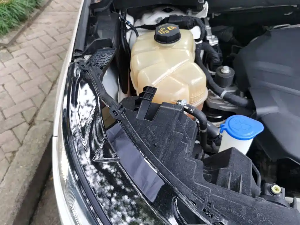 Фото 20 - Ford Edge